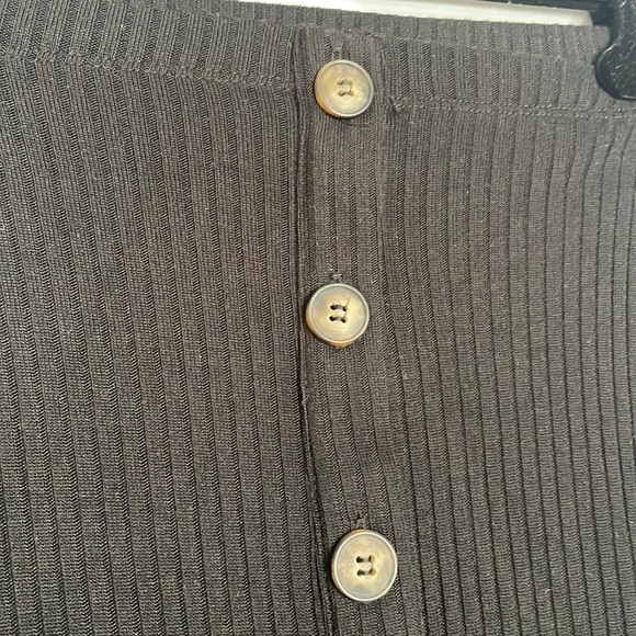Reformation button skirt - Picture 2 of 3